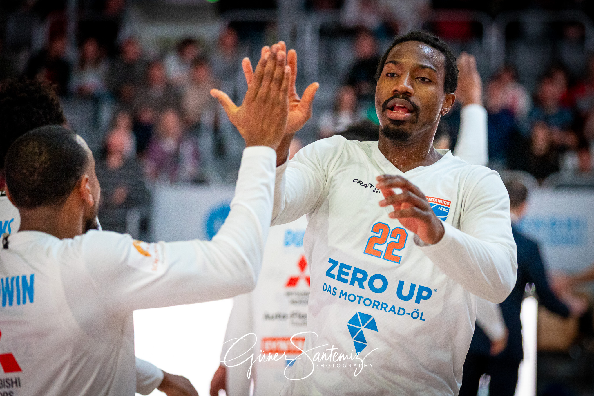 Bamberg Baskets vs. Syntainics MBC - Basketball - easyCredit BBL