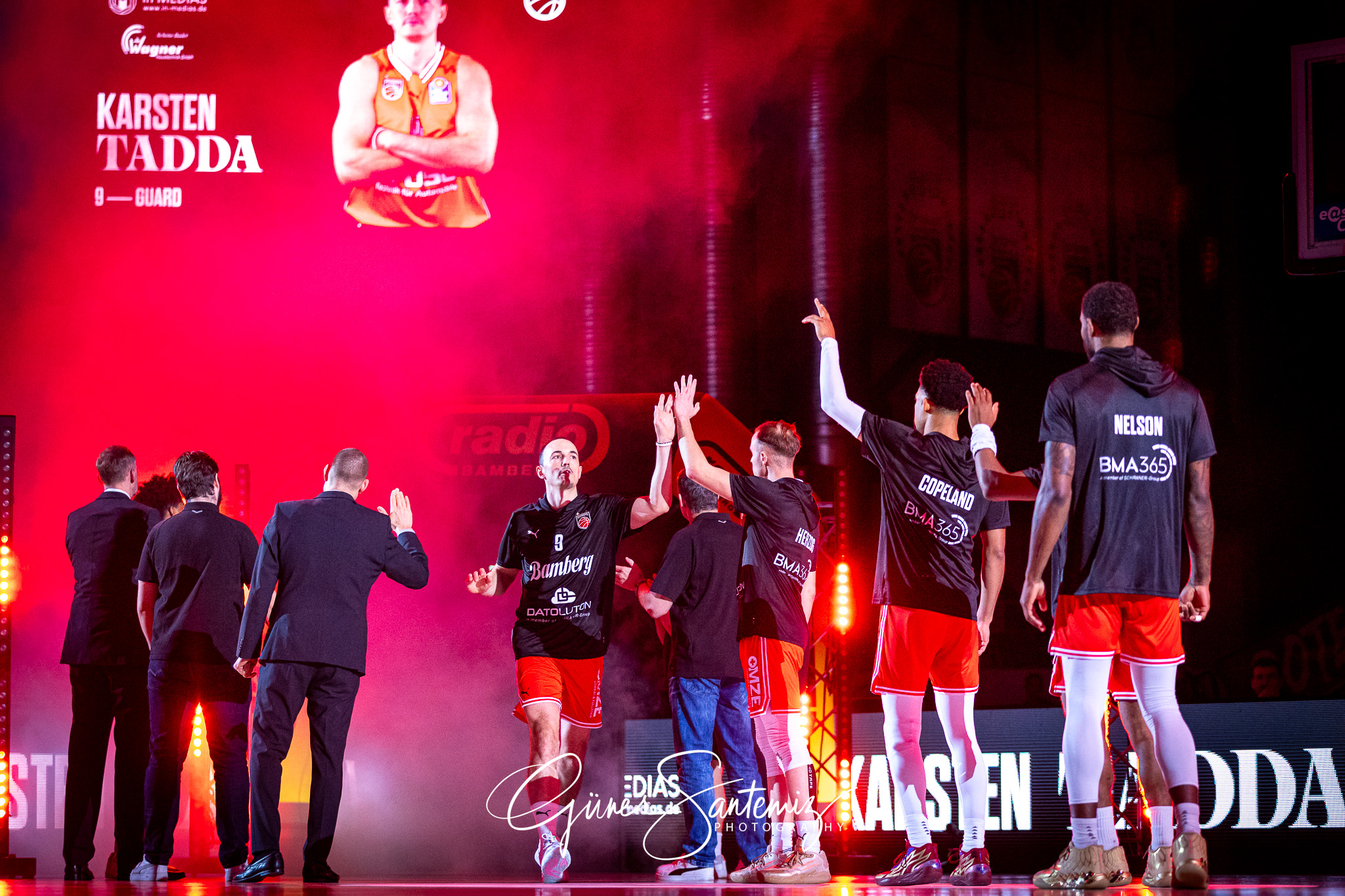 Bamberg Baskets vs. Syntainics MBC - Basketball - easyCredit BBL