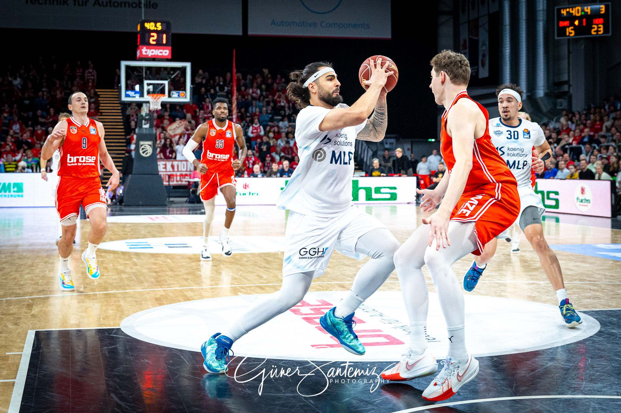 Bamberg Baskets vs. MLP Academics Heidelberg - Basketball - easy