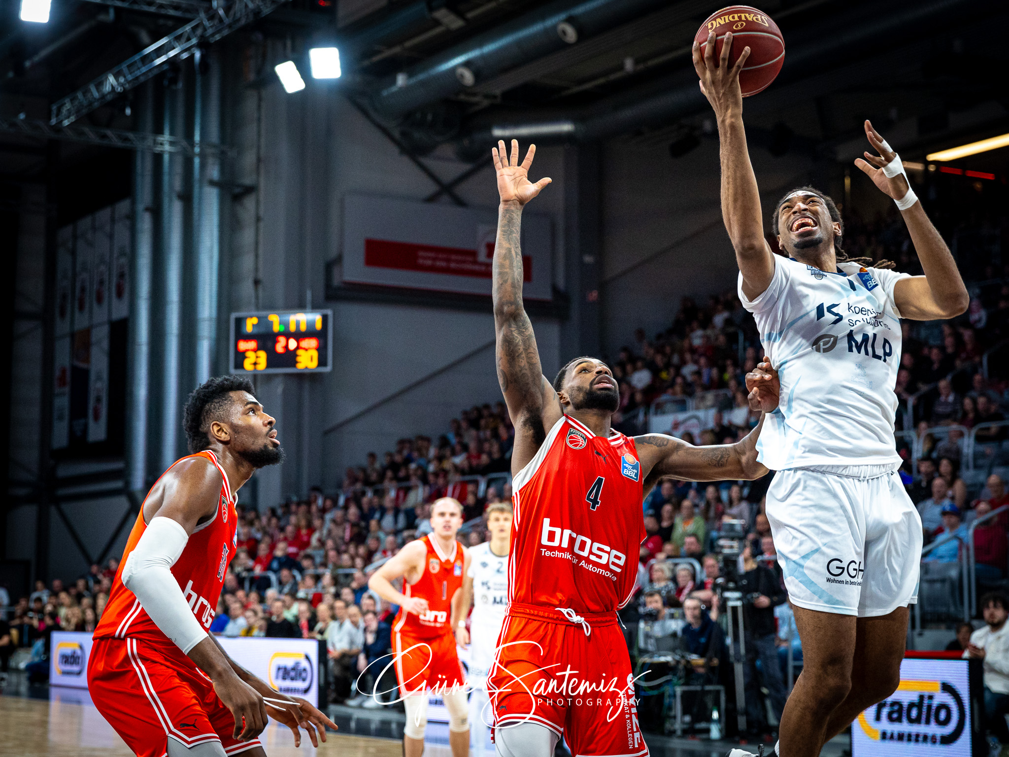 Bamberg Baskets vs. MLP Academics Heidelberg - Basketball - easy