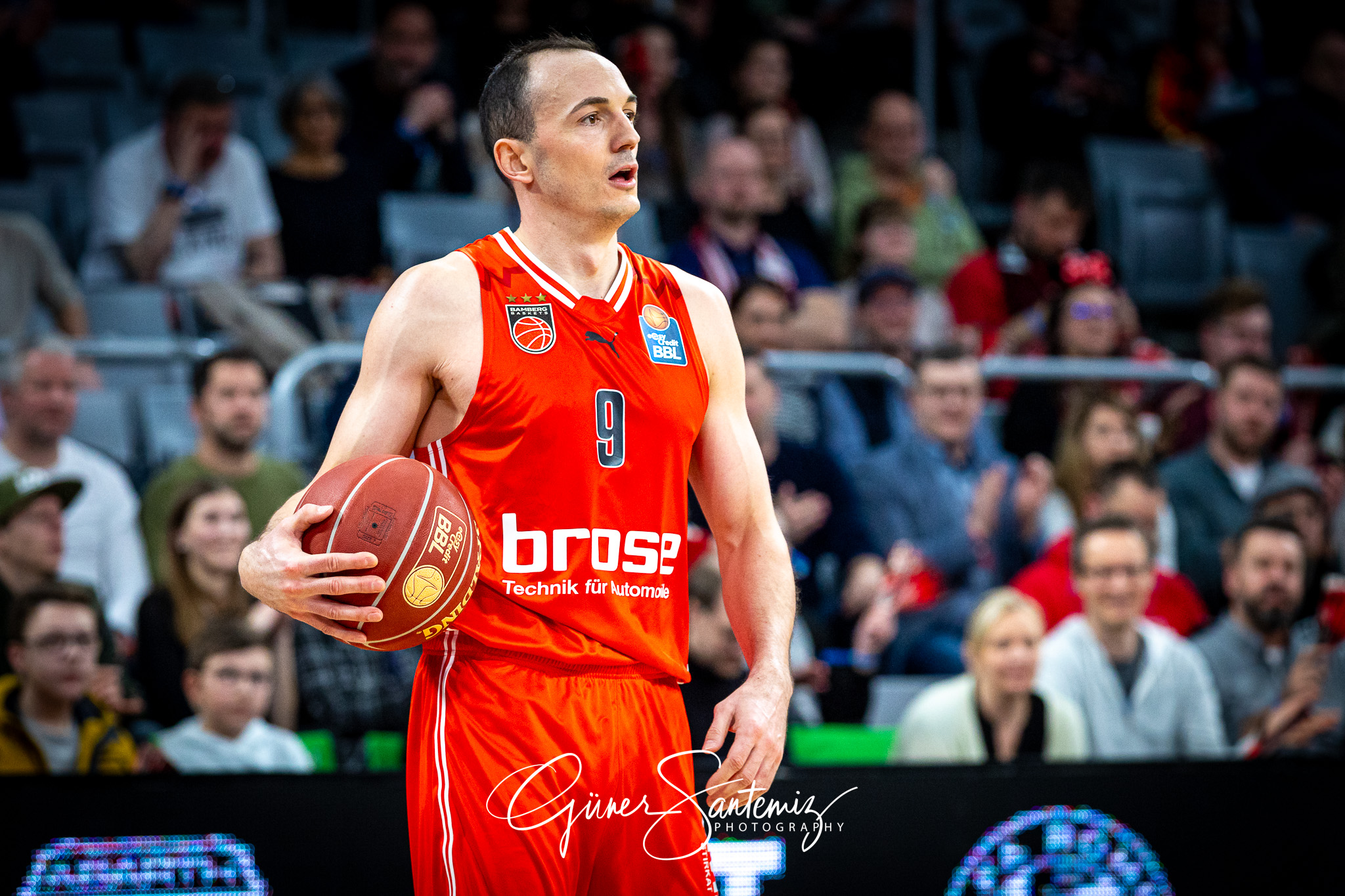 Bamberg Baskets vs. MLP Academics Heidelberg - Basketball - easy