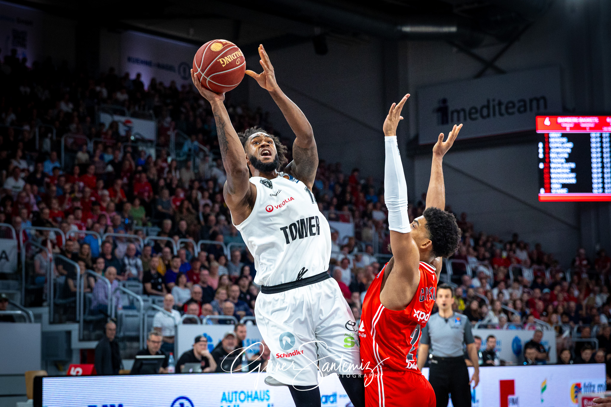 Bamberg Baskets vs. Veolia Hamburg Towers - Basketball - easyCre