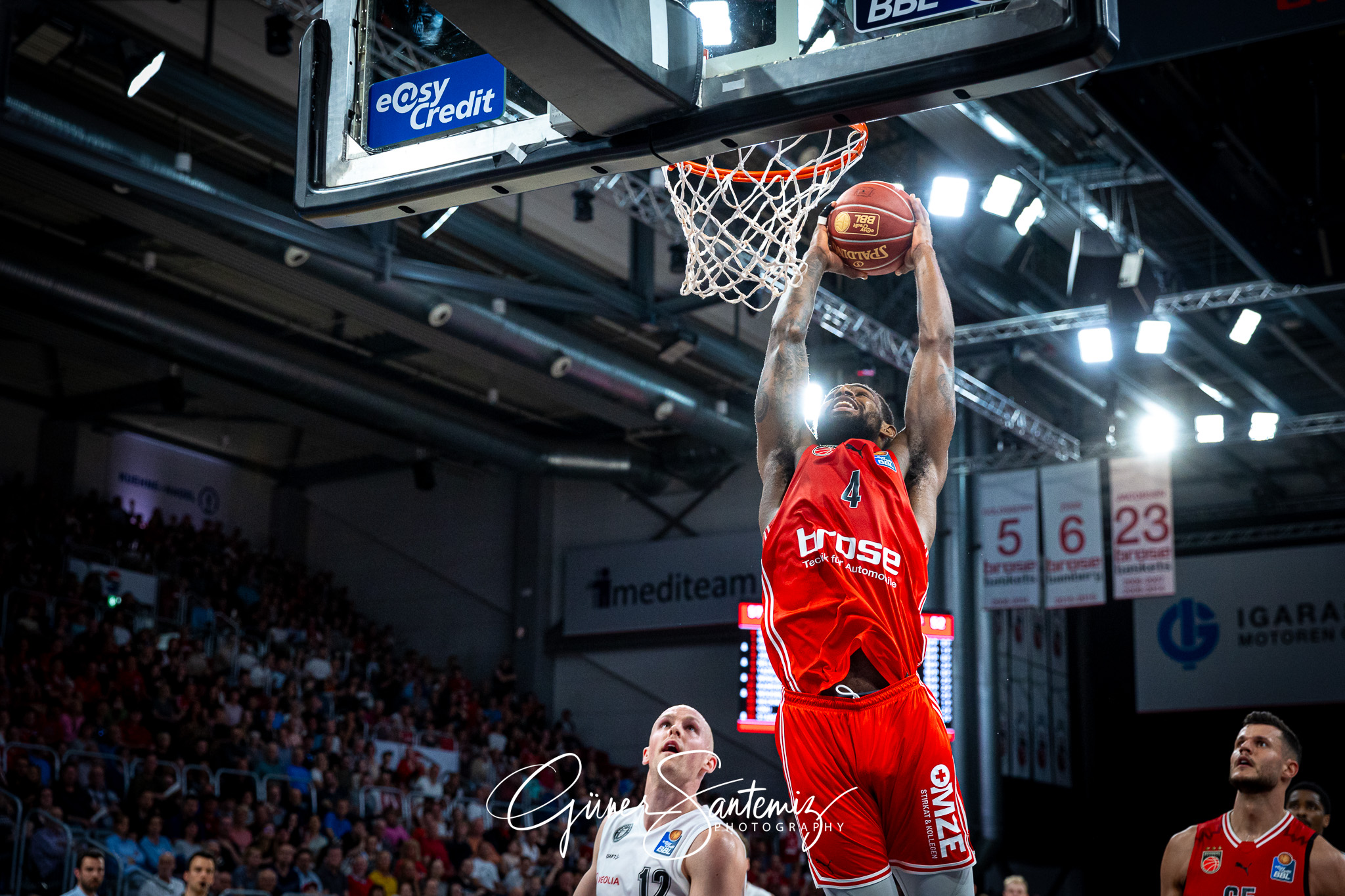 Bamberg Baskets vs. Veolia Hamburg Towers - Basketball - easyCre