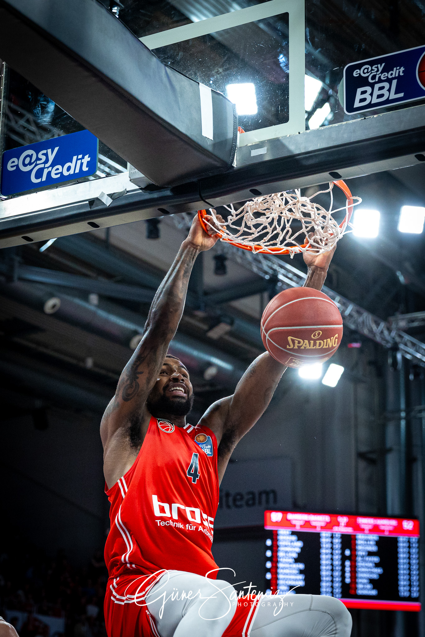 Bamberg Baskets vs. Veolia Hamburg Towers - Basketball - easyCre