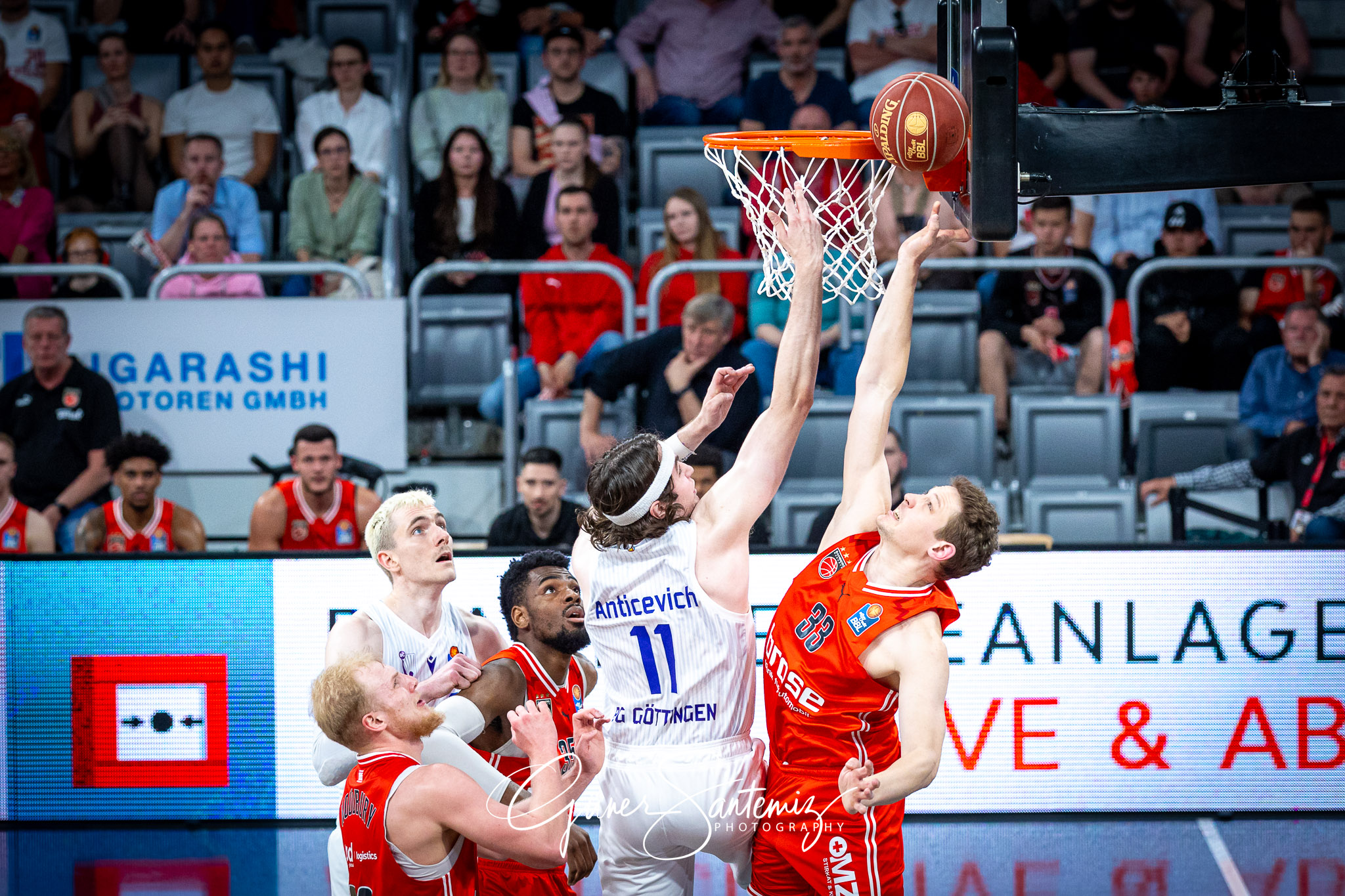 Bamberg Baskets vs. BG Goettingen - Basketball - easyCredit BBL