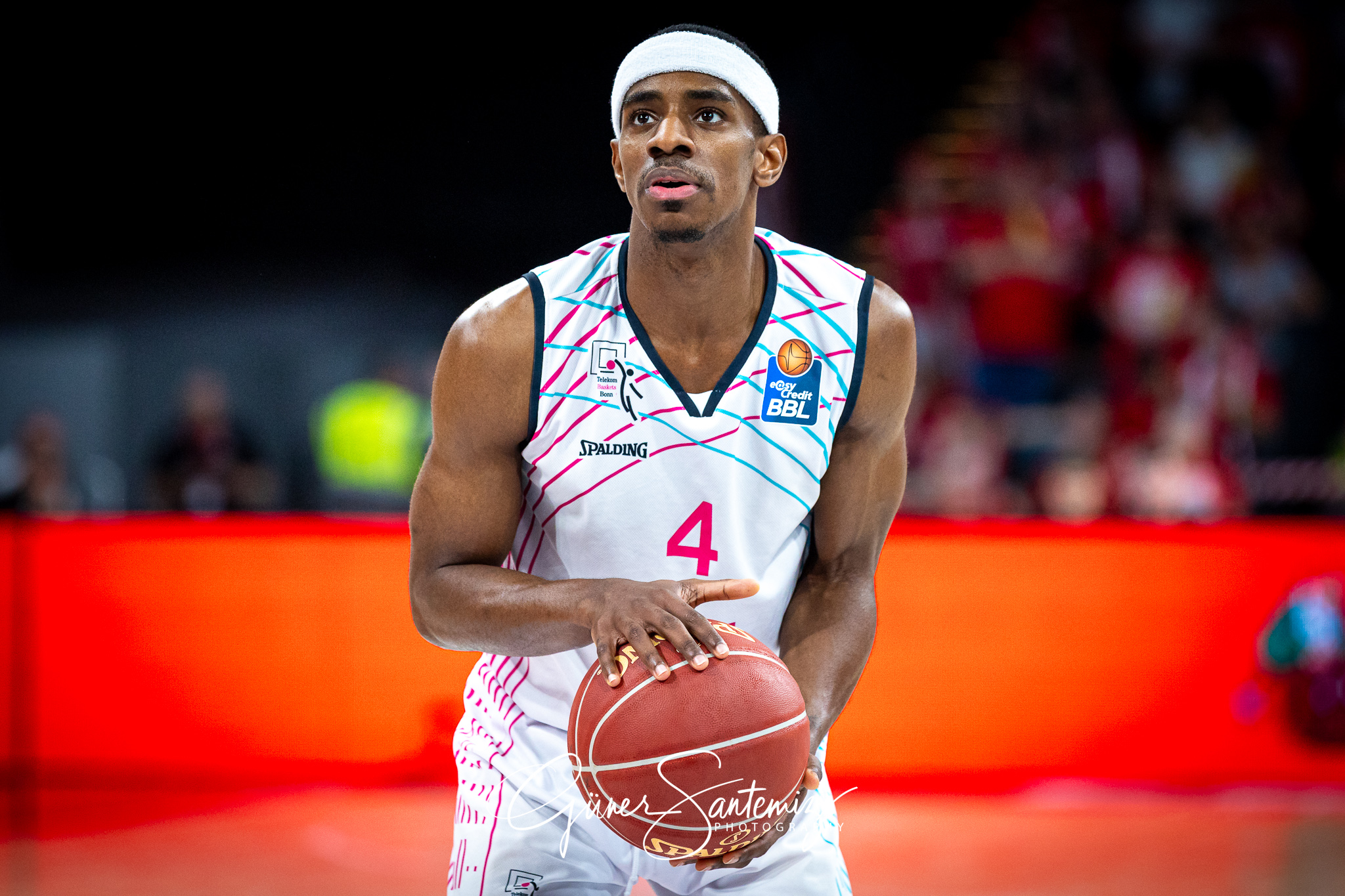 Bamberg Baskets vs. Telekom Baskets Bonn - Basketball - easyCred