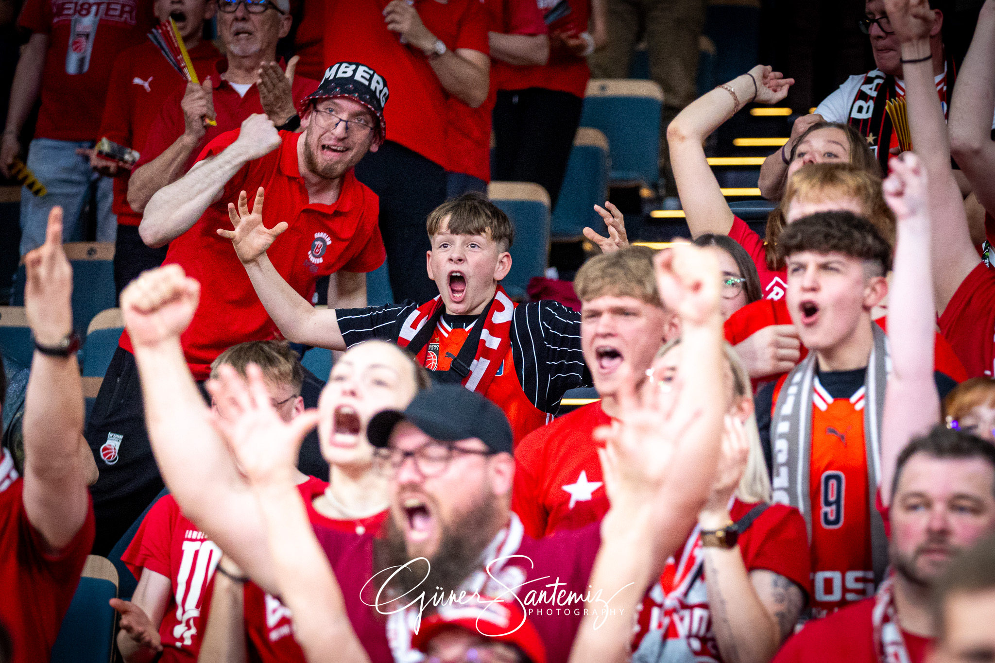 Bamberg Baskets vs. Telekom Baskets Bonn - Basketball - easyCred