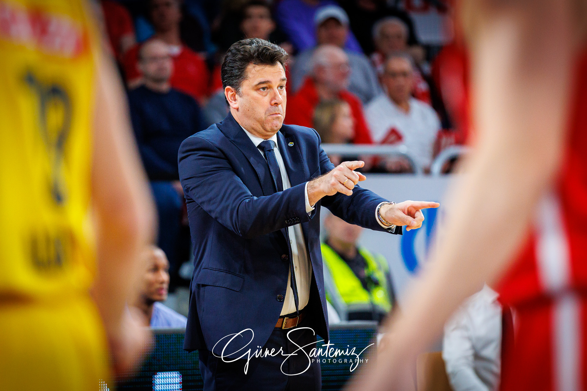 Bamberg Baskets vs. ALBA Berlin - Basketball - BBL Pokal - Viert