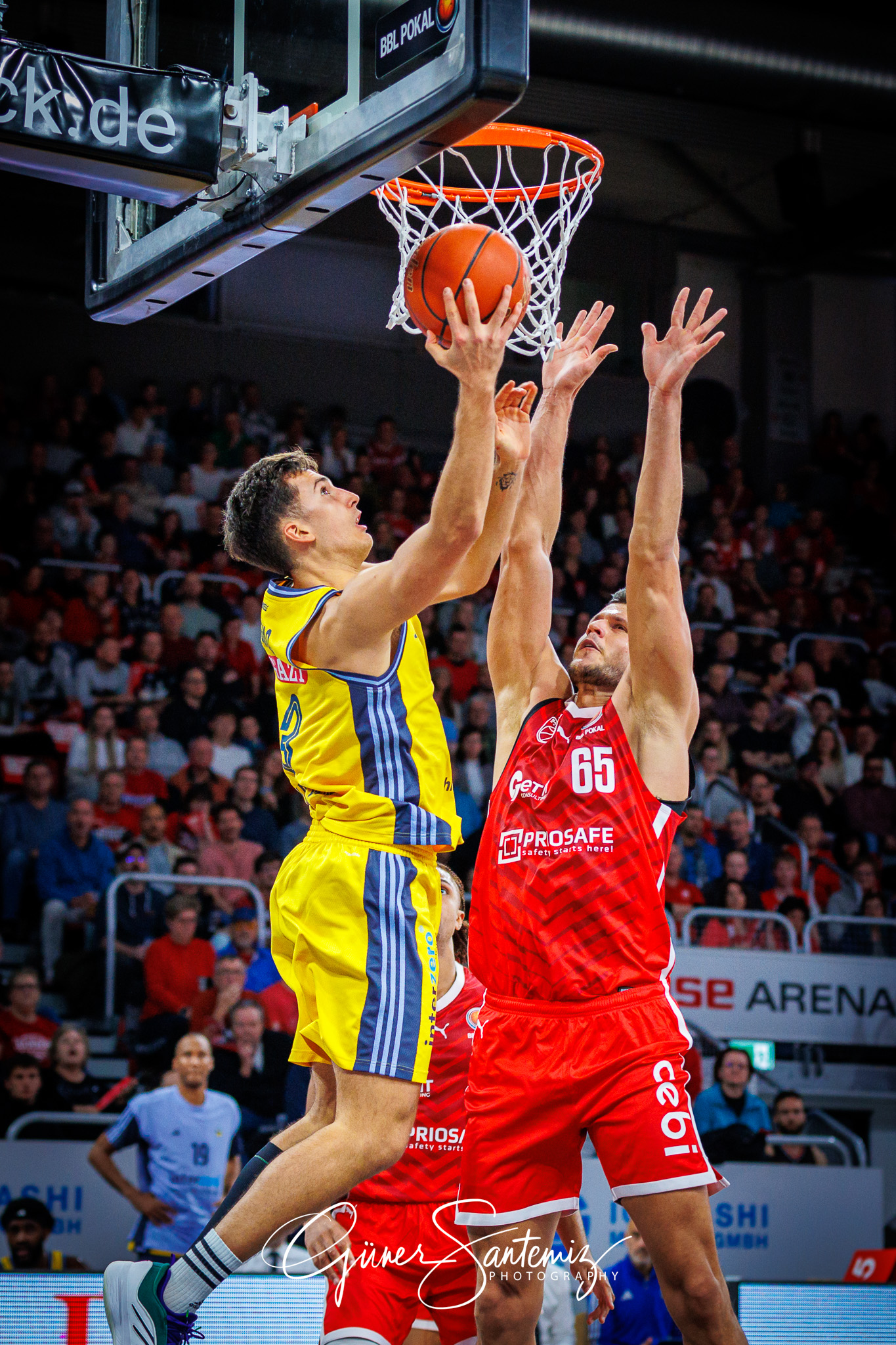 Bamberg Baskets vs. ALBA Berlin - Basketball - BBL Pokal - Viert