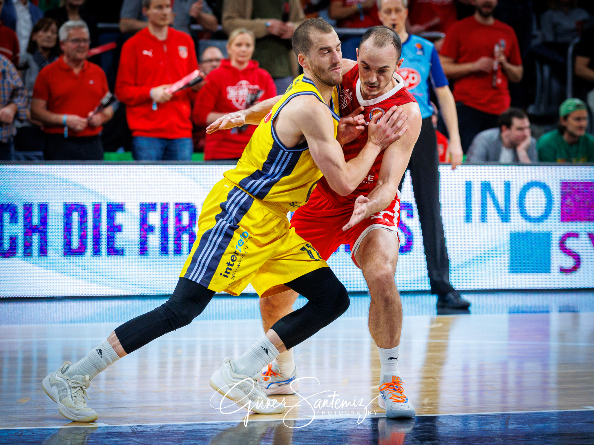 Bamberg Baskets vs. ALBA Berlin - Basketball - BBL Pokal - Viert