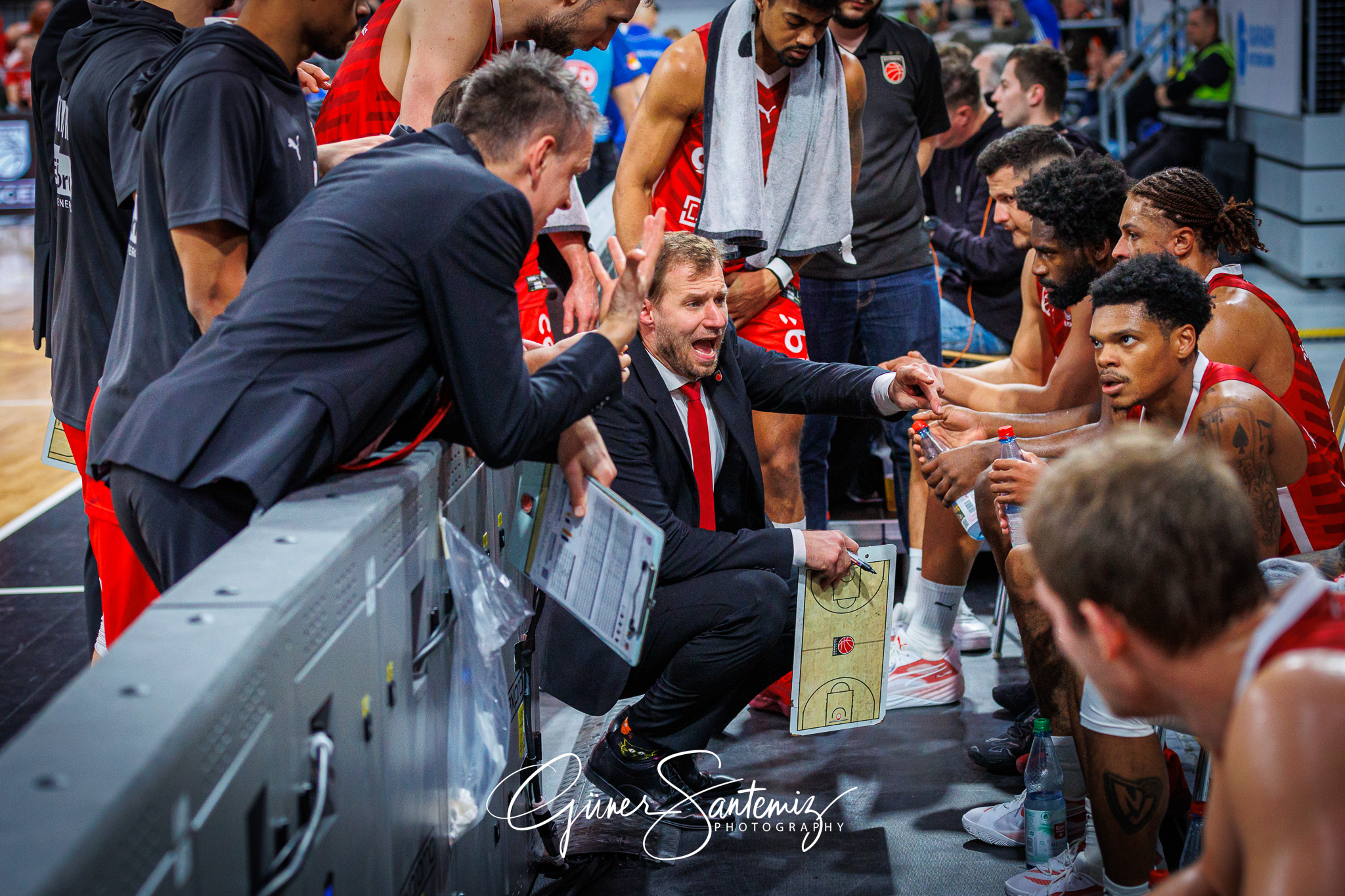 Bamberg Baskets vs. ALBA Berlin - Basketball - BBL Pokal - Viert