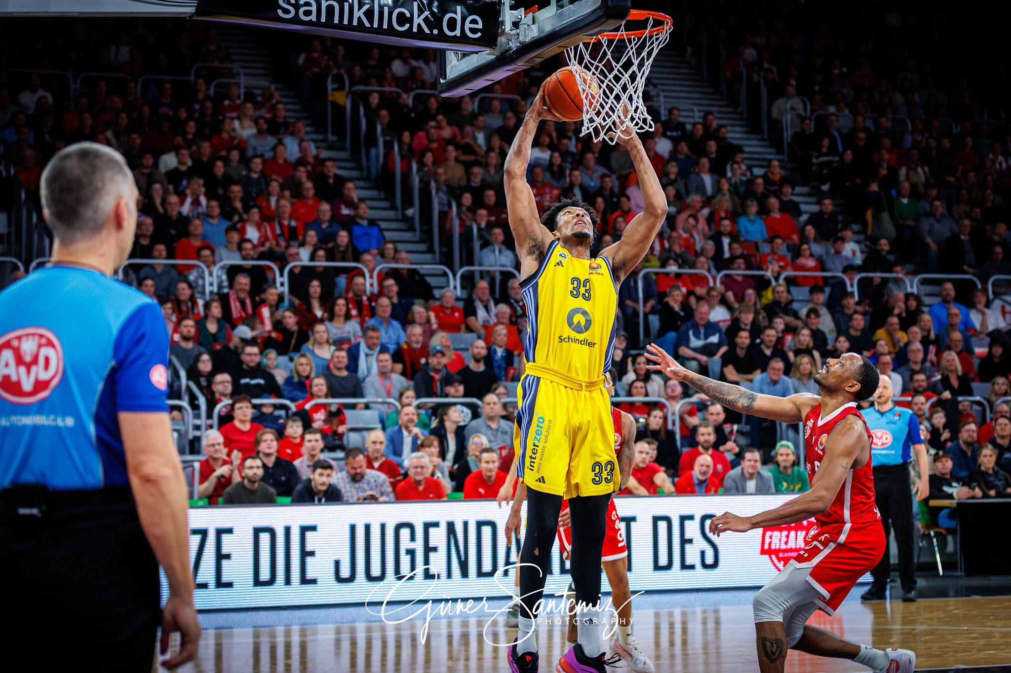 Bamberg Baskets vs. ALBA Berlin - Basketball - BBL Pokal - Viert