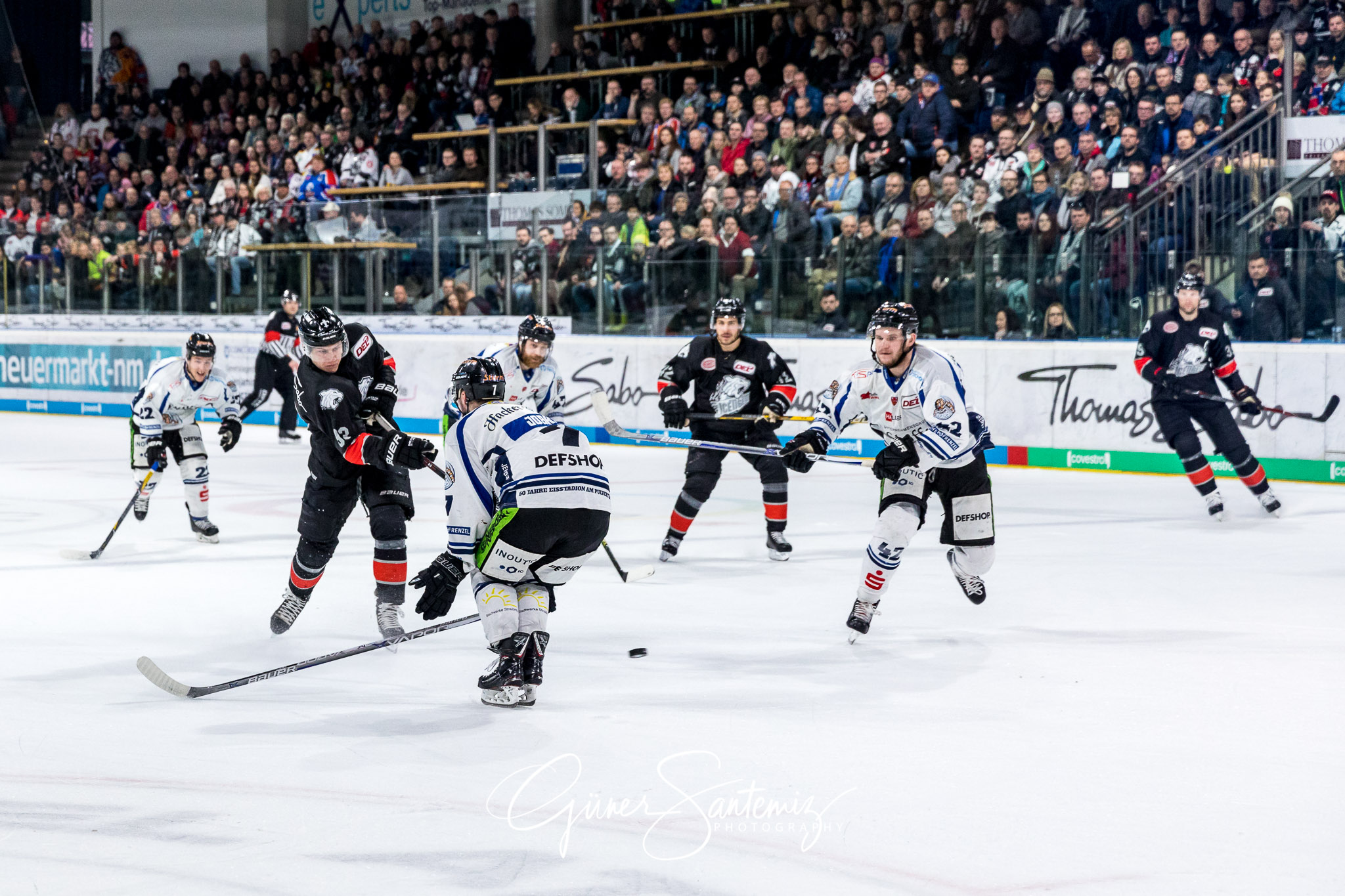 Nuernberg Ice Tigers - Straubing Tigers