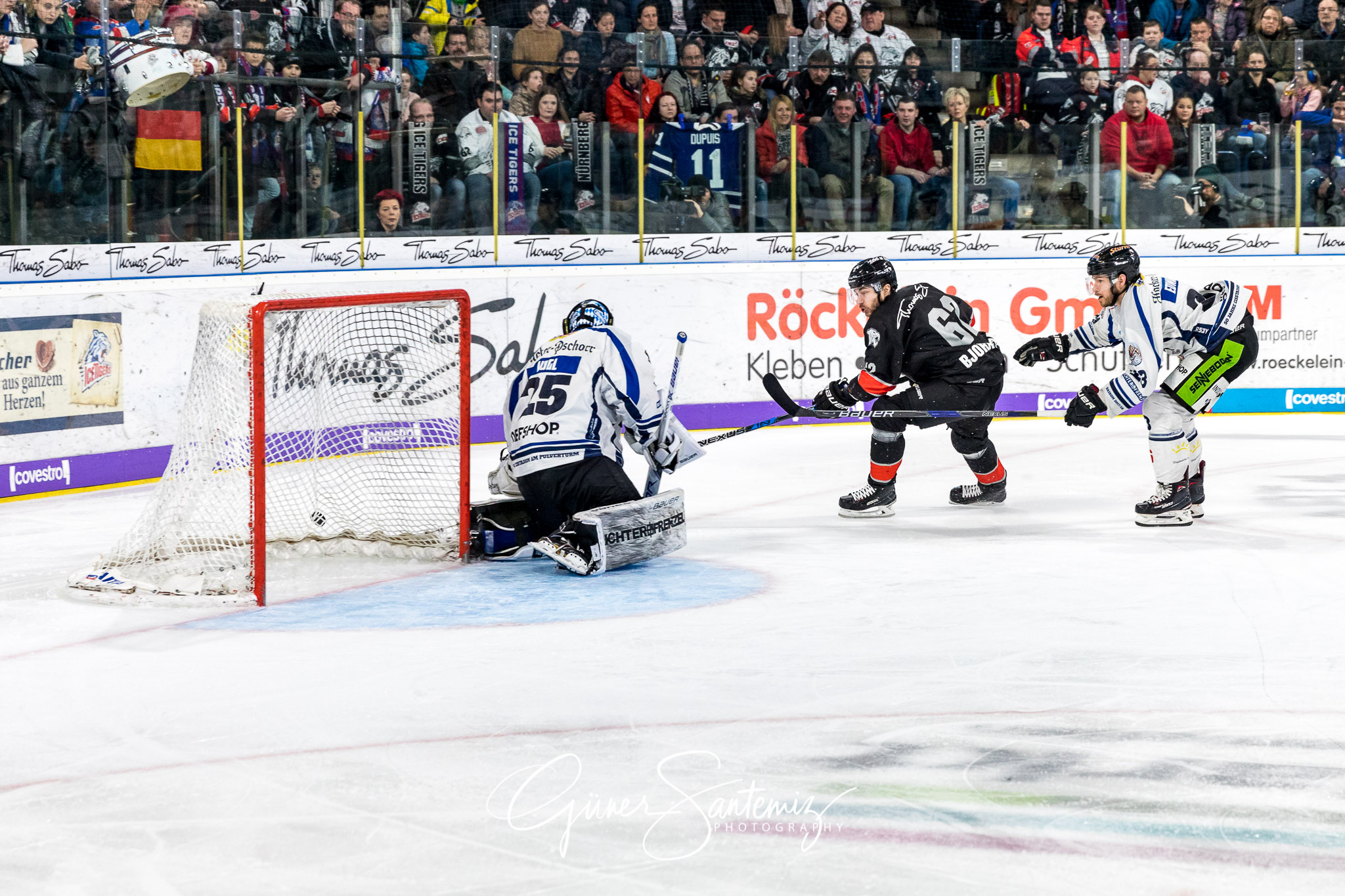 Nuernberg Ice Tigers - Straubing Tigers