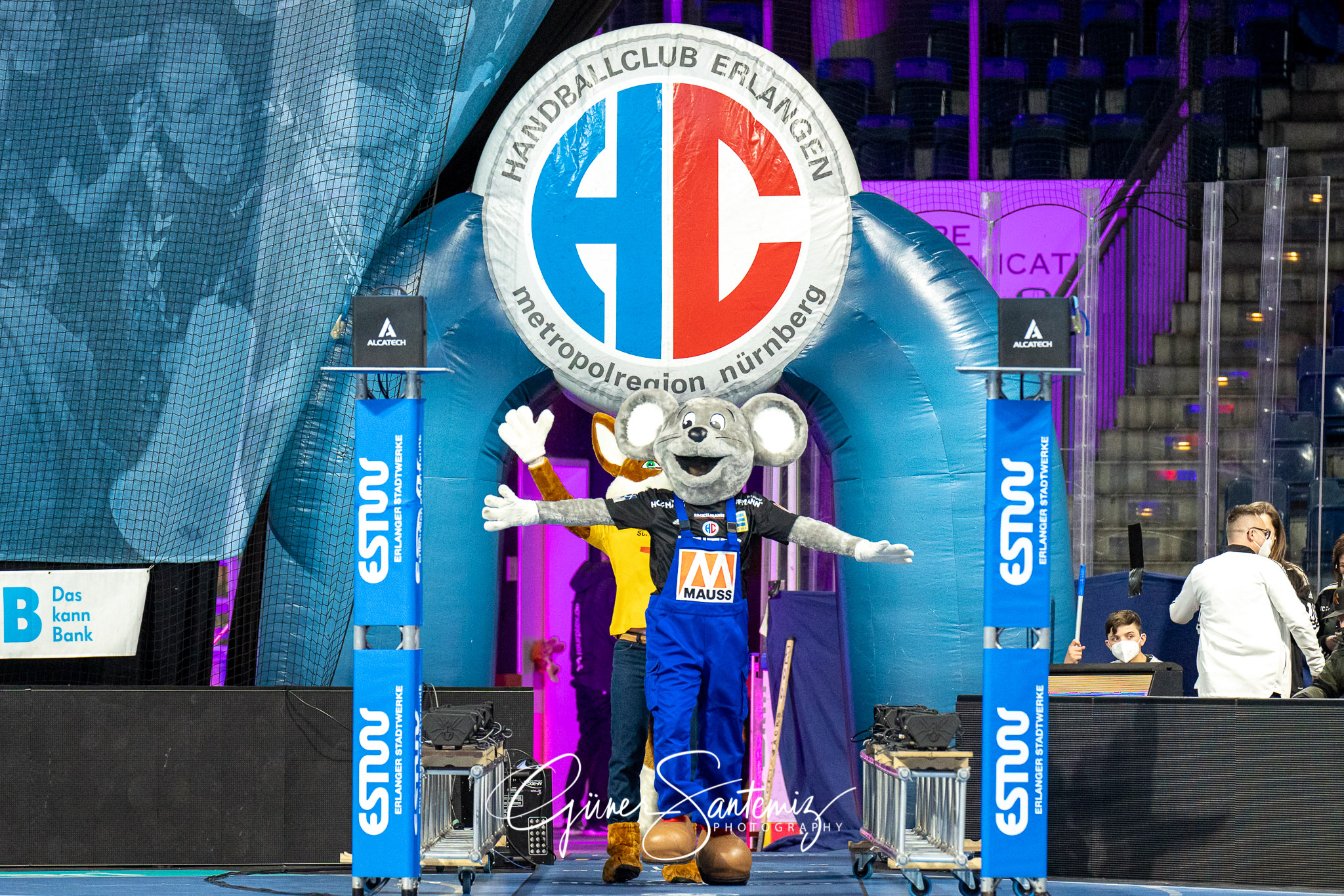 HC Erlangen vs. SG Flensburg-Handewitt - Handball - Bundesliga -