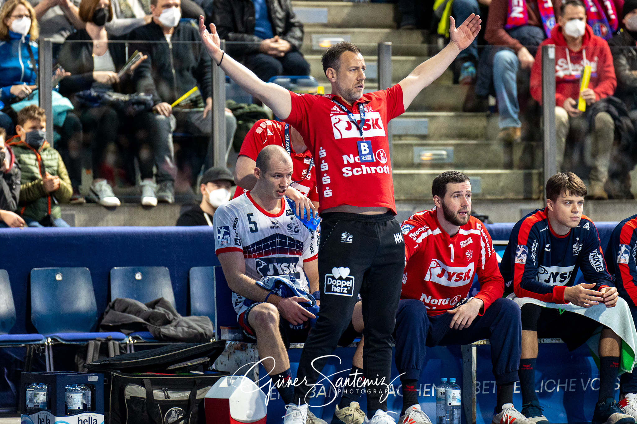 HC Erlangen vs. SG Flensburg-Handewitt - Handball - Bundesliga -