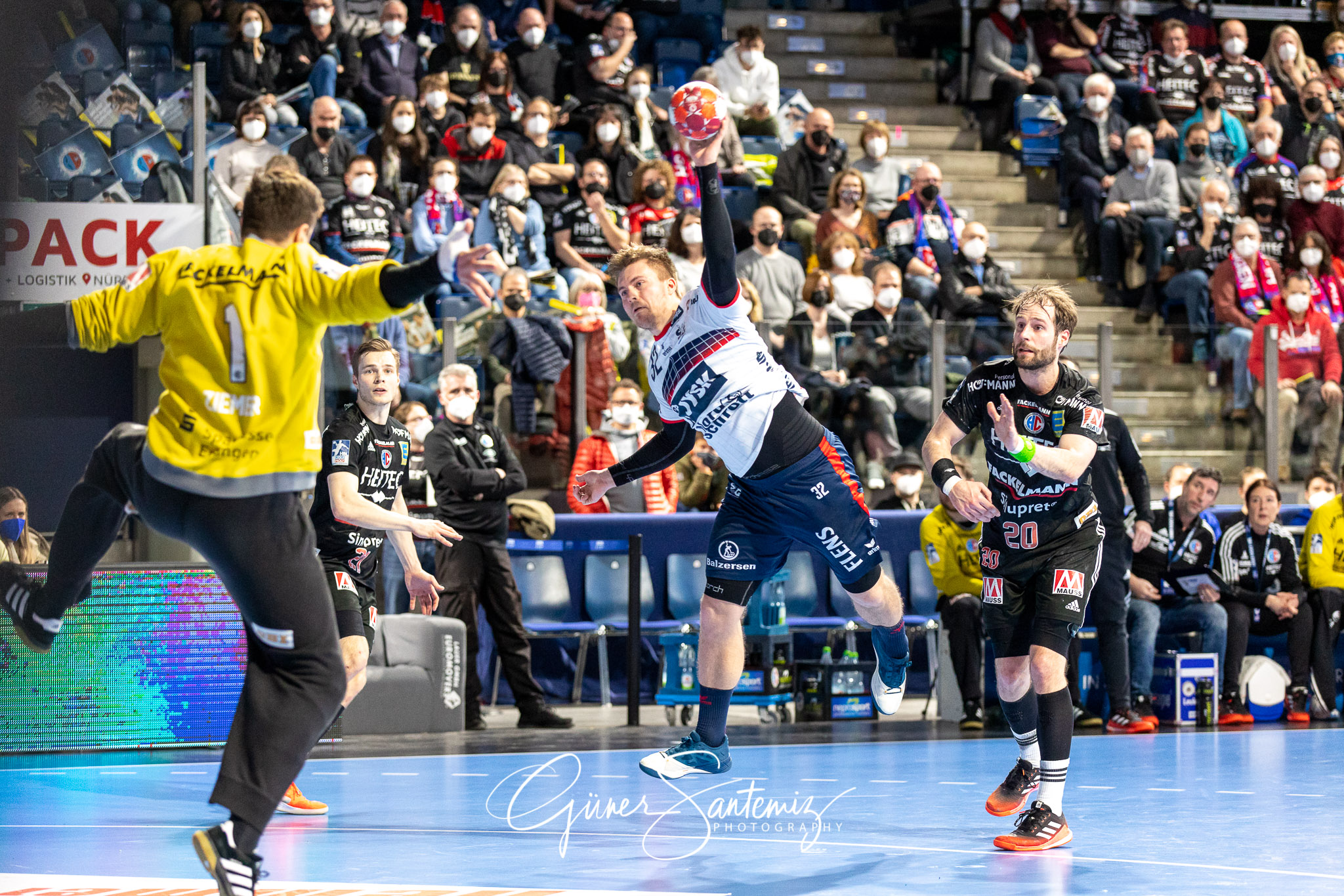 HC Erlangen vs. SG Flensburg-Handewitt - Handball - Bundesliga -
