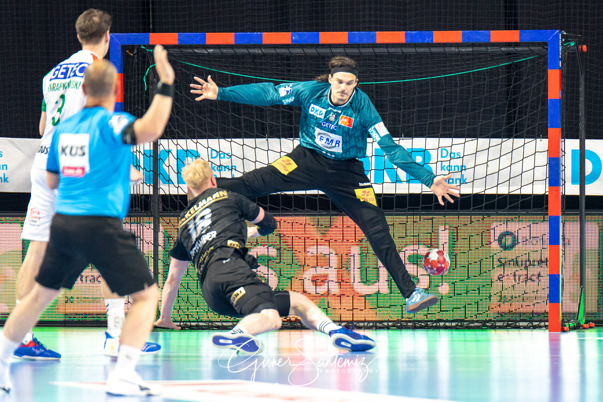 HC Erlangen vs. SC Magdeburg - Handball - Bundesliga - 29. Spiel
