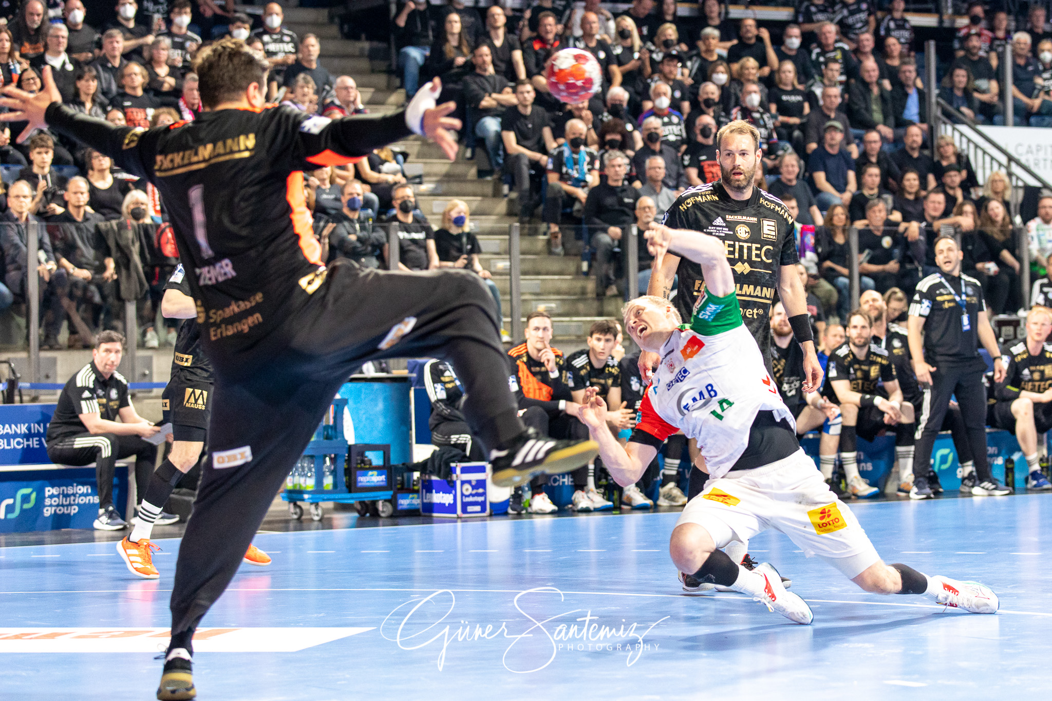 HC Erlangen vs. SC Magdeburg - Handball - Bundesliga - 29. Spiel