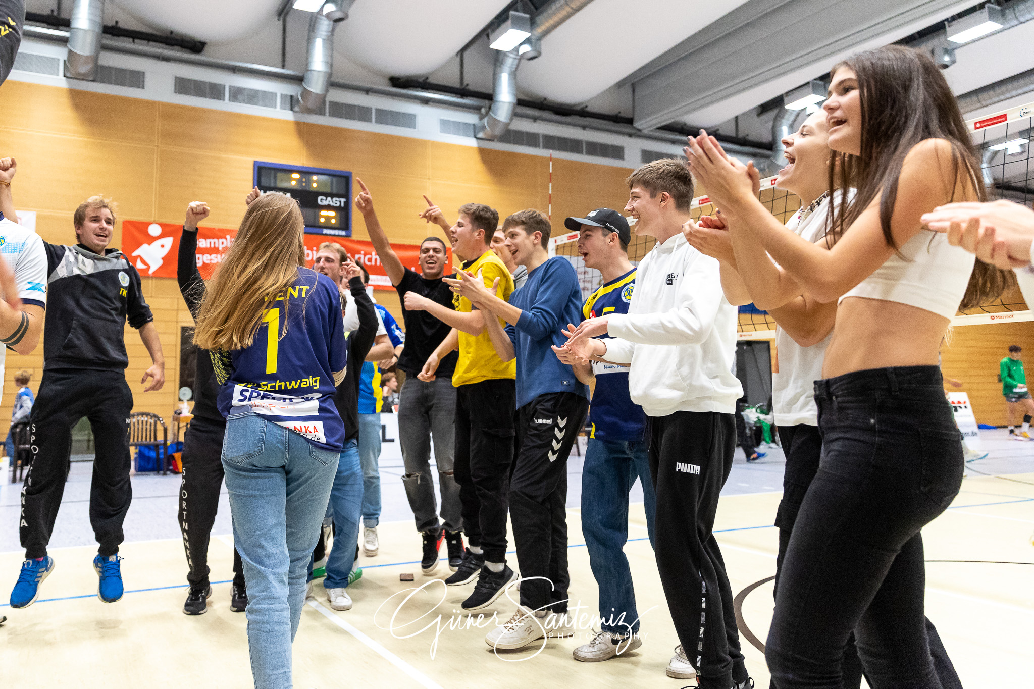 SV Schwaig - TSV Haching Muenchen - Volleyball - DVV-Pokal - Ach
